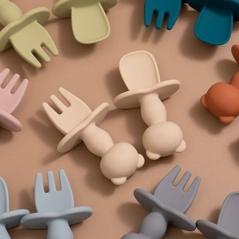 Couverts en silicone pour bébé